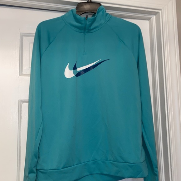 Nike running 1/4 zip worn once - Picture 2 of 3
